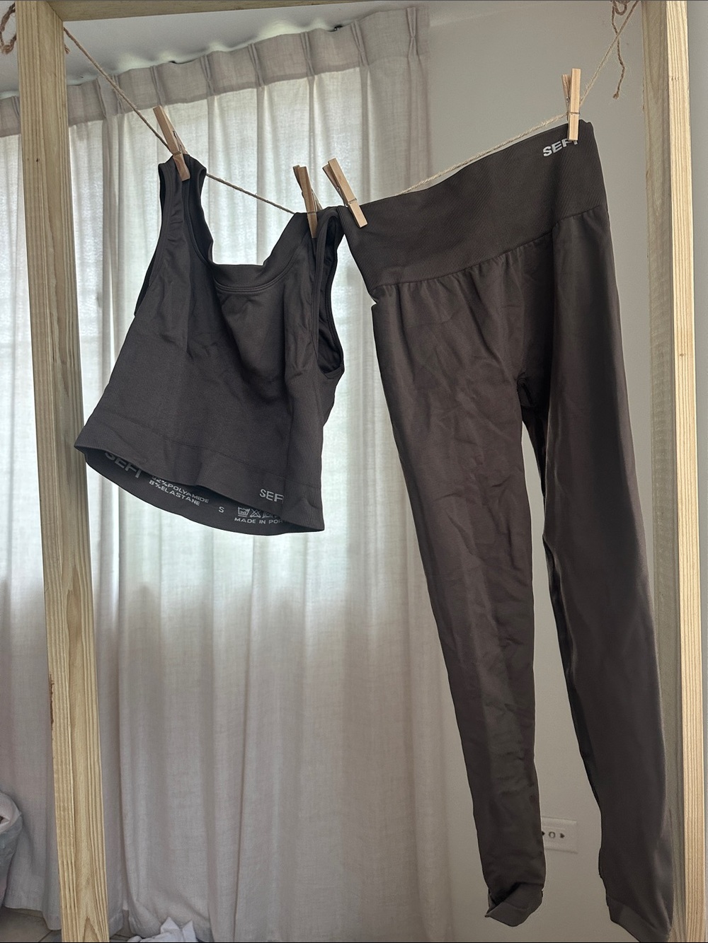 Brown High-Waist Leggings - Sleek Activewear